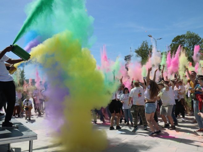 Festival boja u Banjaluci (FOTO)
