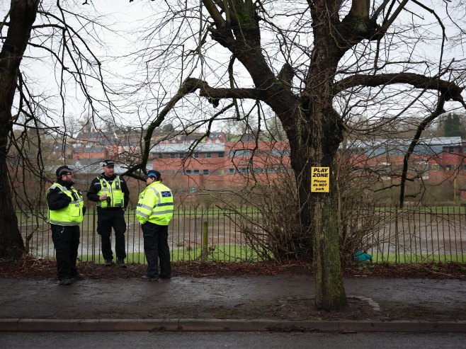 Policija u Britaniji (Foto:  EPA-EFE/ADAM VAUGHAN/ilustracija) - 