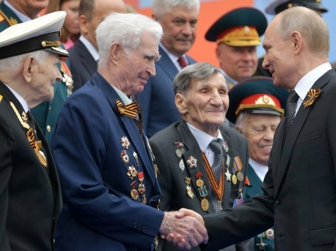 Putin: Moralni primjer veterana čvrst oslonac u eri iskušenja