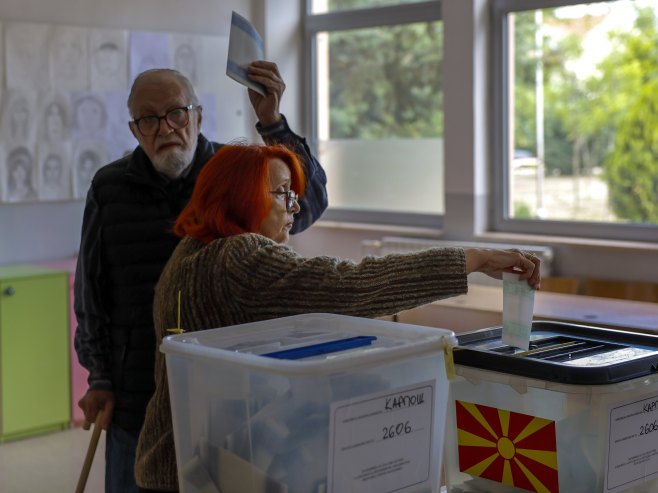 Izbori u Makedoniji (Foto: EPA-EFE/GEORGI LICOVSKI) - 