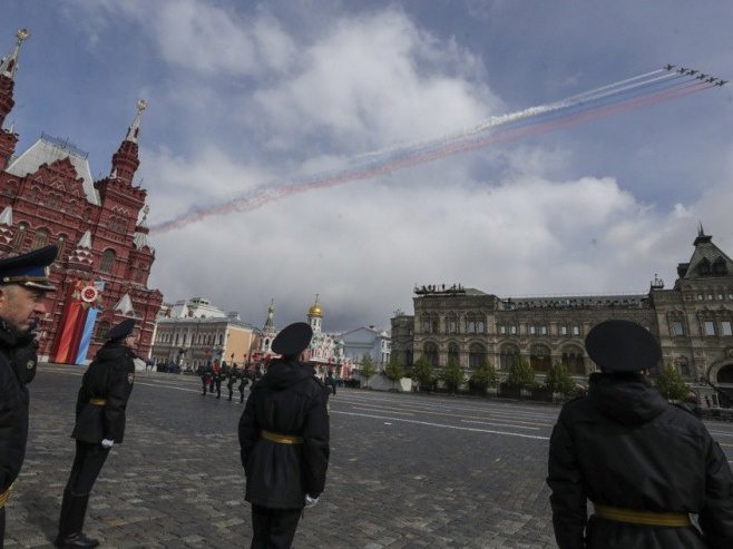 Vojna parada u Moskvi (Foto: EPA-EFE/MAXIM SHIPENKOV) - 