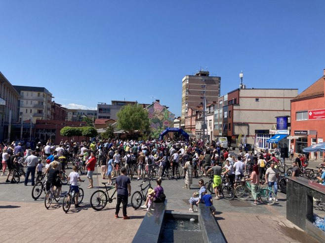 Na devetoj biciklijadi u Prijedoru više od 500 učesnika (FOTO/VIDEO)