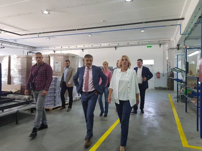 Predsjednica Vlade Željka Cvijanović posjetila fabriku u Bijeljini