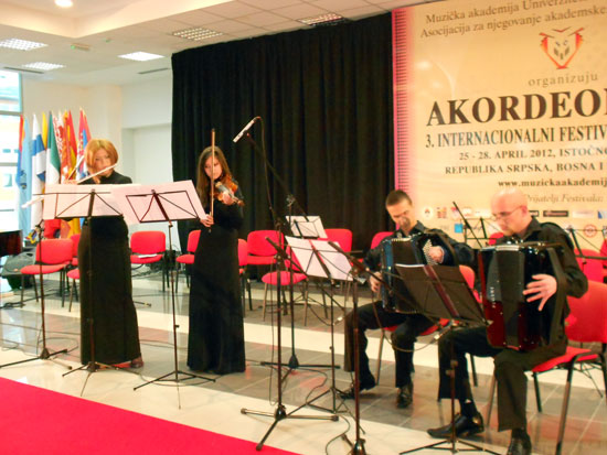 Marija Salaj (flauta), Leonora Bajramovski (violina), Stojan Bojić (harmonika), Danijel Nađ Meljkuti (bas-harmonika)