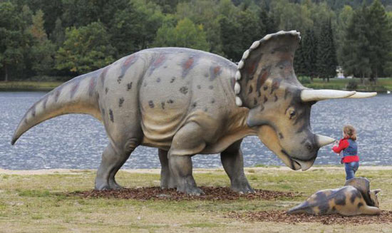 Izložba "Svijet dinosaurusa" u gradu Hoenfelden u Njemačkoj...