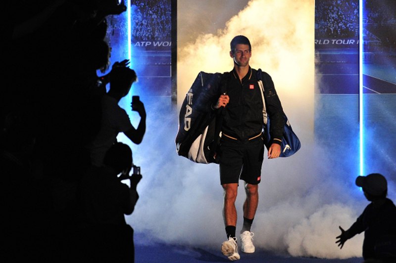 Srpski teniser Novak Đoković uspješno je startovao na završnom turniru sezone u Londonu pošto je u prvom kolu A grupe savladao Francuza Žoa-Vilfreda Congu sa 2:0 u setovima - 7:6 (7:4), 6:3...