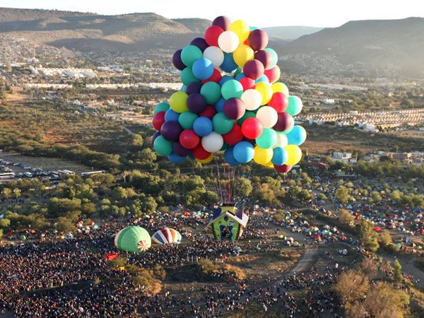 Kućica koja leti, festival helijumskih balona u Meksiku