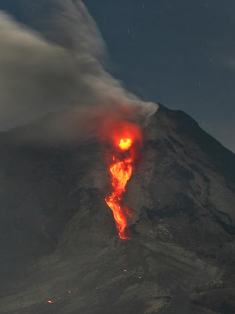 Erupcija vulkana Sinabung na Sjevernoj Sumatri