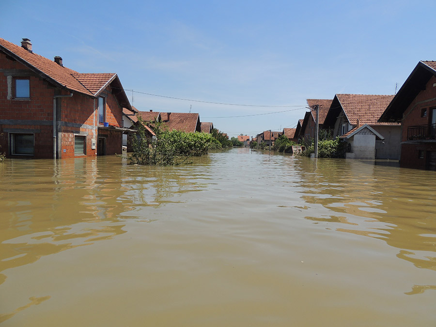 Šamac - poplave, gradske ulice pod vodom