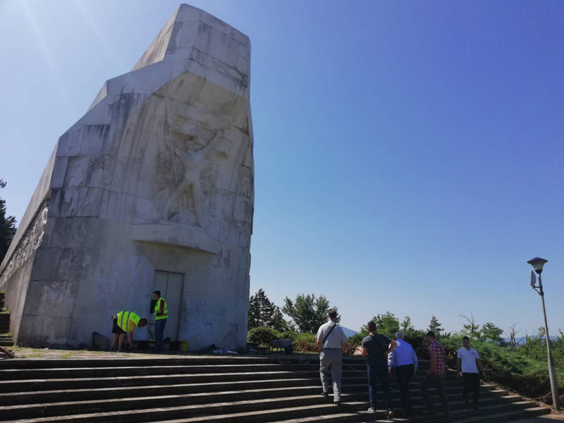 Banja Luka: Obnova spomenika palim borcima na Banj brdu