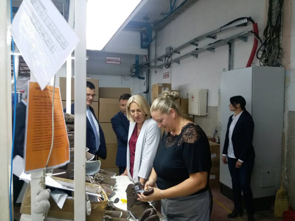 Željka Cvijanović u posjeti fabrici Dermal