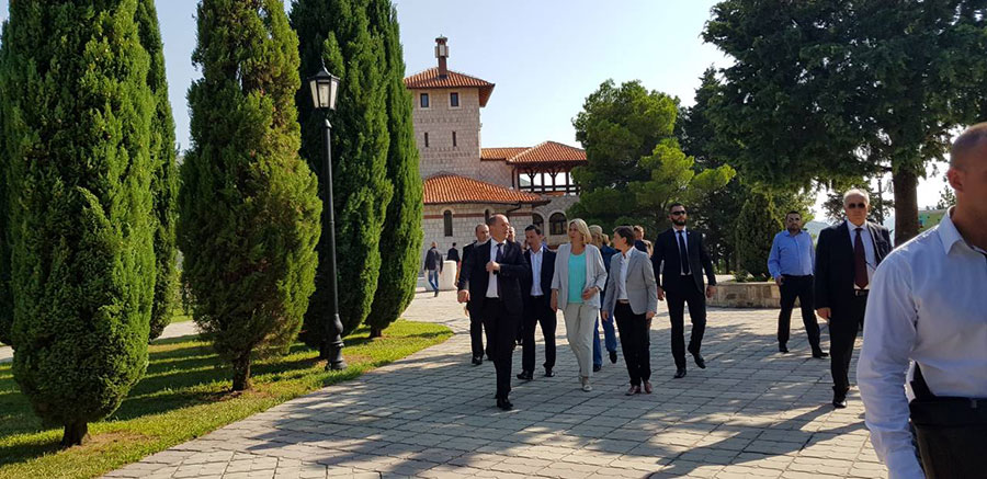 Premijerke Srpske  i Srbije posjetile Hercegovačku Gračanicu