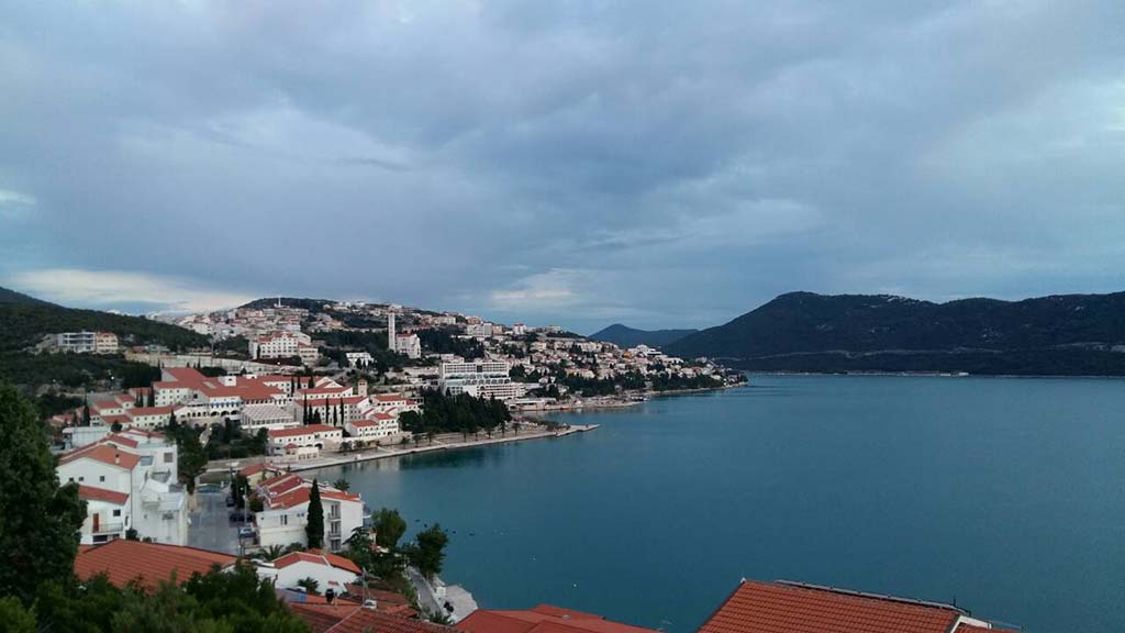 Neum