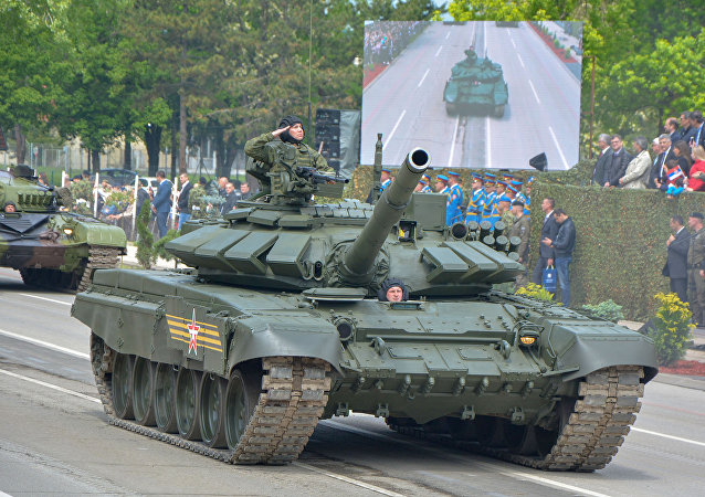 Ruski tenk T-72 (foto: Sputnik / Radoje Pantović)