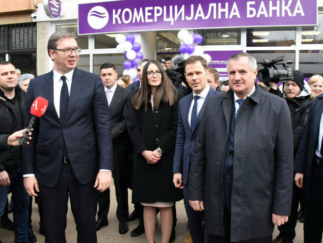 Vučić u Drvaru - Otvaranje Komercijalne banke
