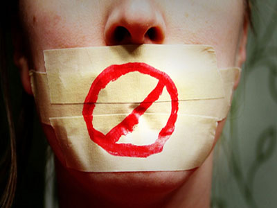 Zatvorena usta novinarima - Foto: ilustracija