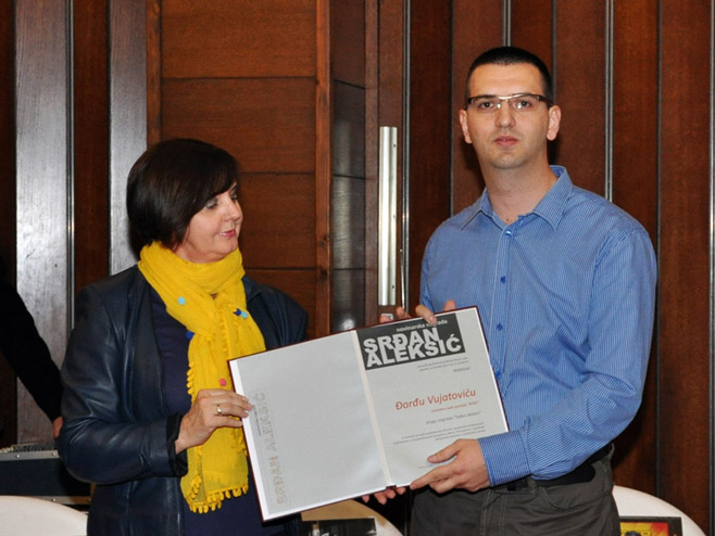 Nova nagrada RTRS-u i novinaru Đorđu Vujatoviću - Foto: RTRS