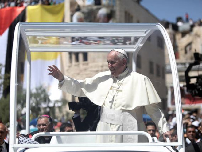 Papa Franjo u Vitlejemu - Foto: AP