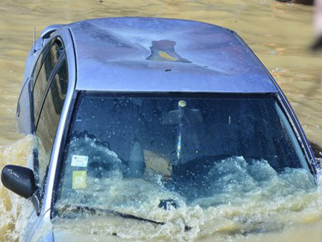 Kako prepoznajete auto koji je bio poplavljen? - Foto: ilustracija