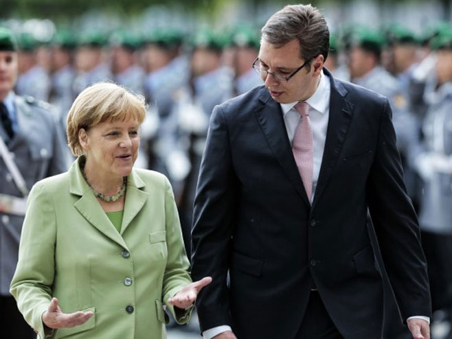 Merkelova i Vučić u Berlinu (arhiv) - Foto: AP