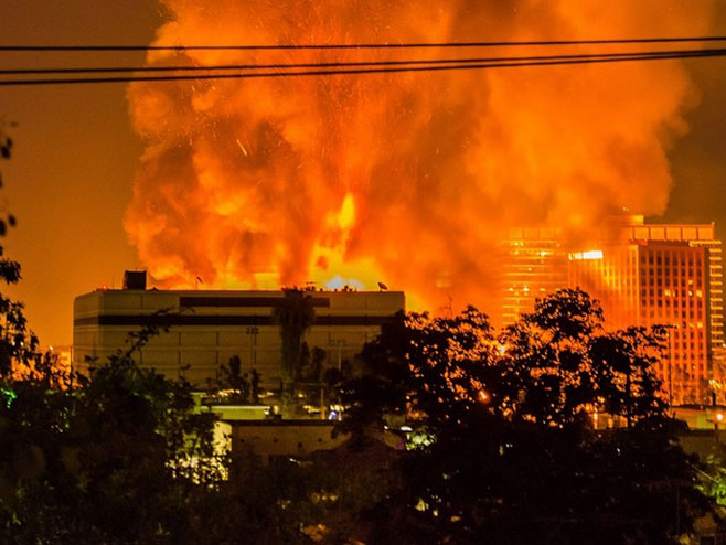 Požar u centru Los Anđelesa  (Foto: Instagram) - 