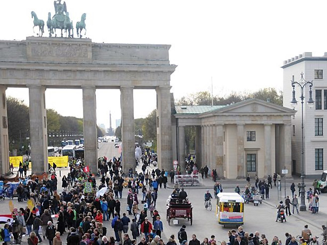 Protesti širom Njemačke zbog trgovinskog sporazuma sa SAD - Foto: Getty Images