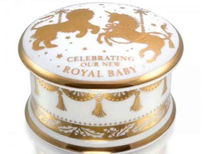 Suveniri u čast rođenja kraljevske bebe (foto:Royal Collection Trust Shop) - 