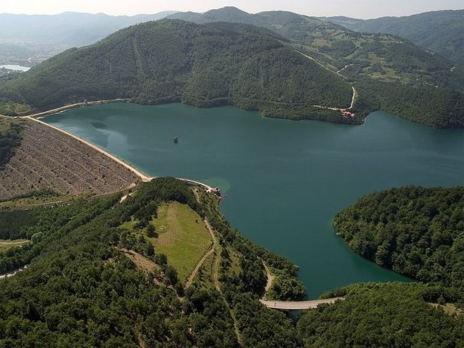 Vještačko jezero Gazivode na Kosovu (foto:sr.wikipedia.org) - 