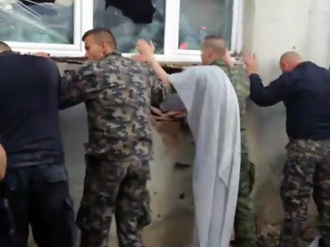 Predaja terorista u Kumanovu - Foto: Screenshot/YouTube