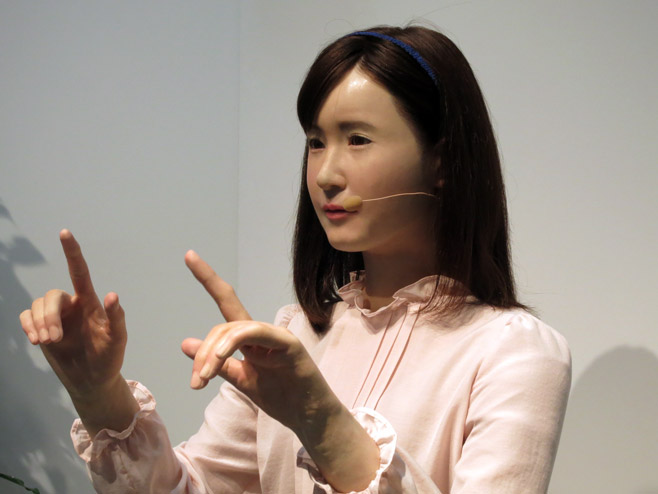 Humanoidni robot Aiko Čihira - Foto: Screenshot