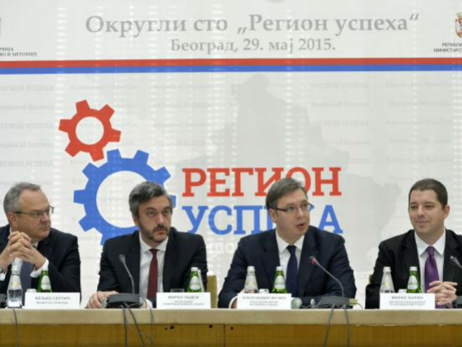 Vučić na okruglom stolu "Region uspeha" - Foto: TANЈUG
