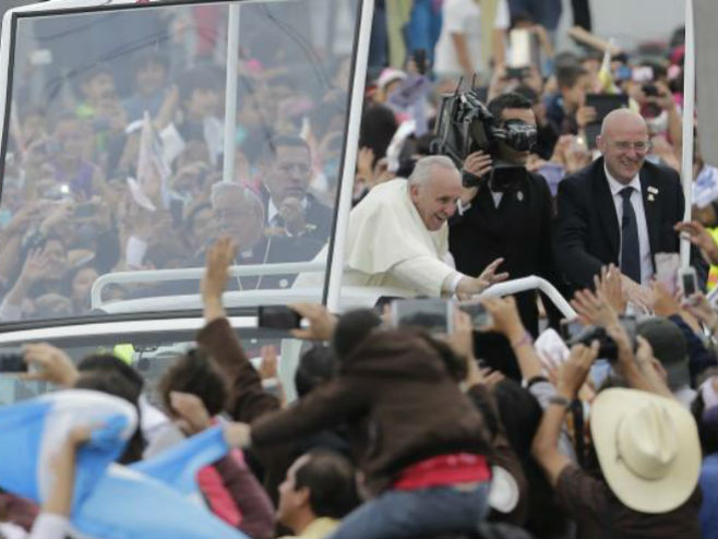 Doček pape Franje u Ekvadoru - Foto: AP