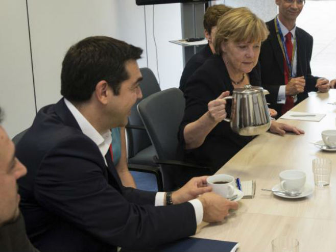Aleksis Cipras i Angela Merkel - Foto: AP