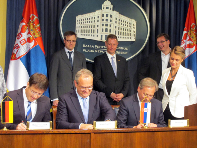 Potpisivanje Memoranduma o razumijevanju između Vlade Srbije i njemačke kompanije "Continental" - Foto: SRNA