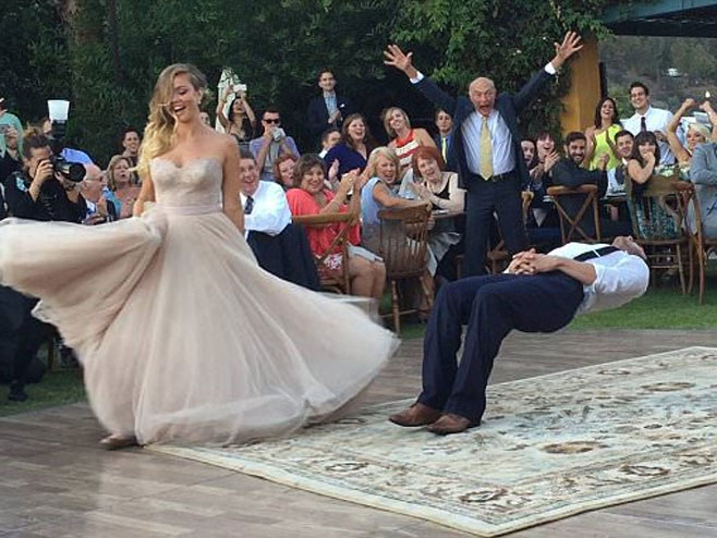 Svadbeni ples DŽastina Vilmana i DŽilijan Sipkins (Foto: Instagram) - 