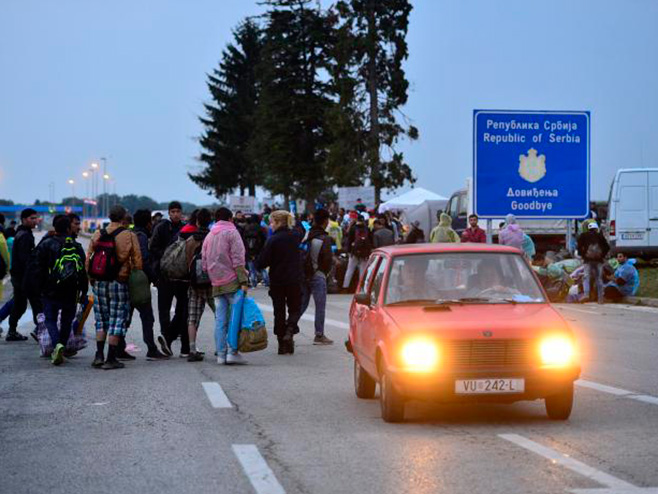 Izbjeglice: granični prelaz Šid-Tovarnik - Foto: TANЈUG