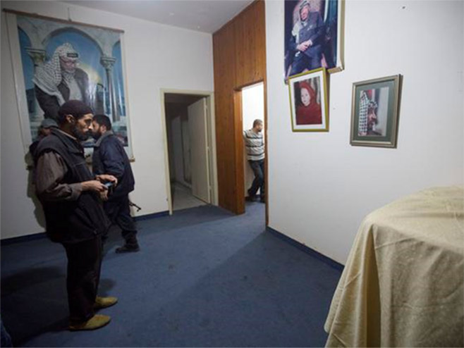 Hamas vratio kuću Arafata (novimagazin.rs) - 