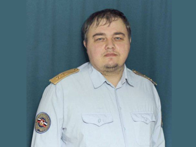 Fotografija ruskog policajca (Foto: Twitter) - 