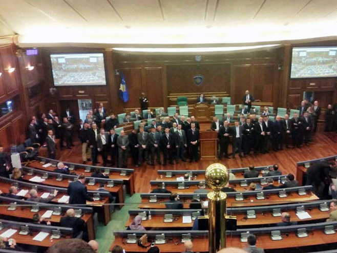 Priština - parlament - Foto: SRNA