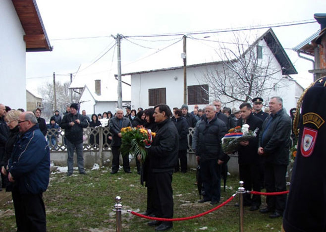 Liturgija povodom 24 godine od stradanja Srba u Sijekovcu - Foto: nezavisne novine