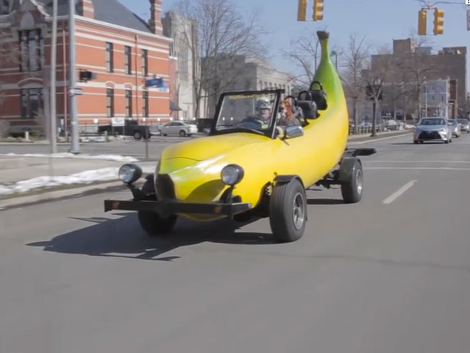 Automobil banana - Foto: Screenshot/YouTube
