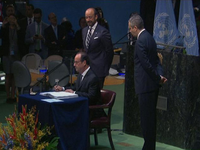 Potpisivanje Sporazuma o klimi SAD i Kina - Foto: AFP