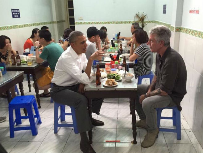 Obama u Hanoju ručao sa kuvarom Bordejnom (Foto: Facebook: Anthony Bourdain) - 