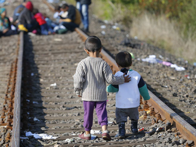 Migranti djeca (foto: www.slobodnarijec.me) - 