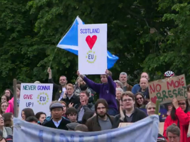 Škotlanđani protestovali protiv "bregzita" - Foto: Screenshot/YouTube