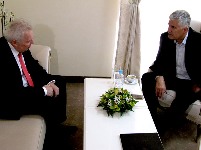 Dragan Čović u Mostaru s ambasadorom Ruske Federacije, Petrom Ivancovim - Foto: RTRS