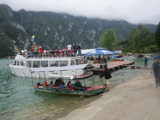 "Pančićeva regata" na jezeru Perućac - Foto: SRNA