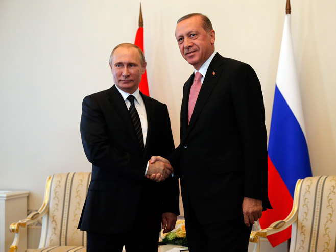 Putin - Erdogan (Foto: epa/Anatoly Maltsev) - 