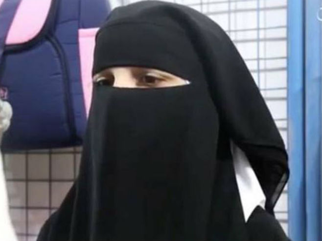 "Islamska država" objavila snimak sa ženom portparolom - Foto: Screenshot