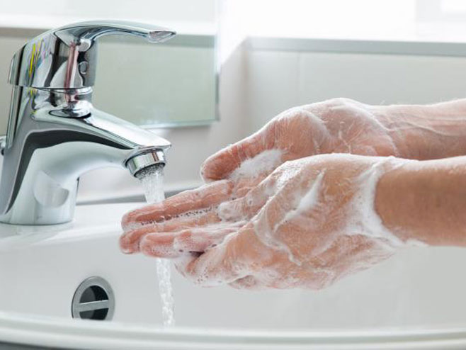 Pranje ruku (Foto:Thinkstock) - Foto: SRNA